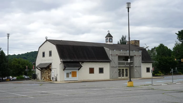 New Sheetz plans approved for Saucon Valley Square shopping center