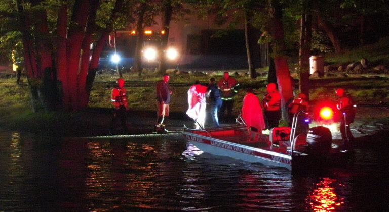 8 people rescued from Lehigh River after early morning water incident