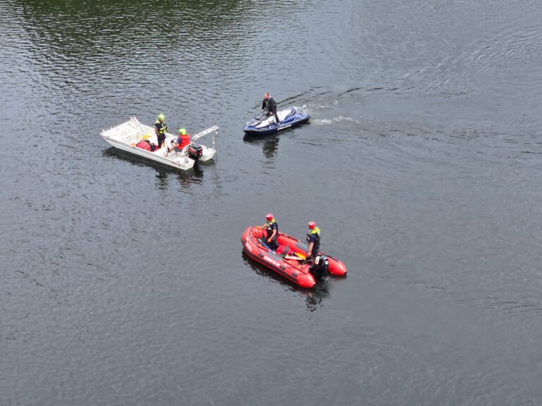 Body recovered after man jumps from Tilghman Street Bridge in Allentown
