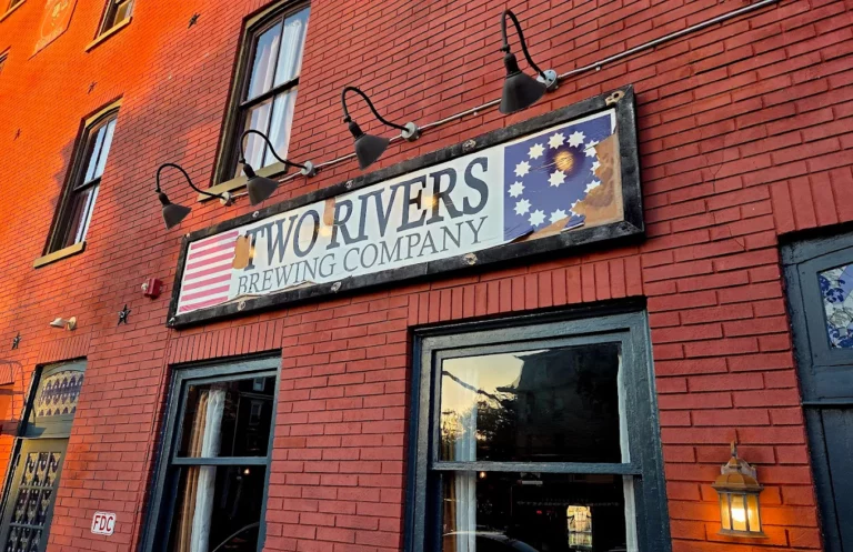 Two Rivers Brewing Co. to close Easton location Aug. 17
