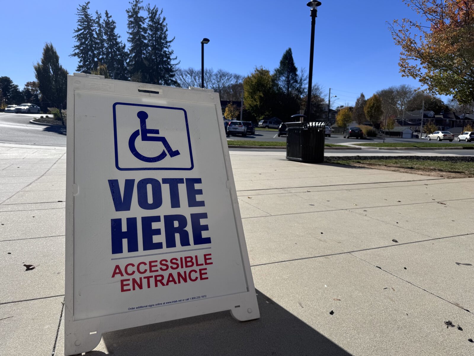 vote here sign