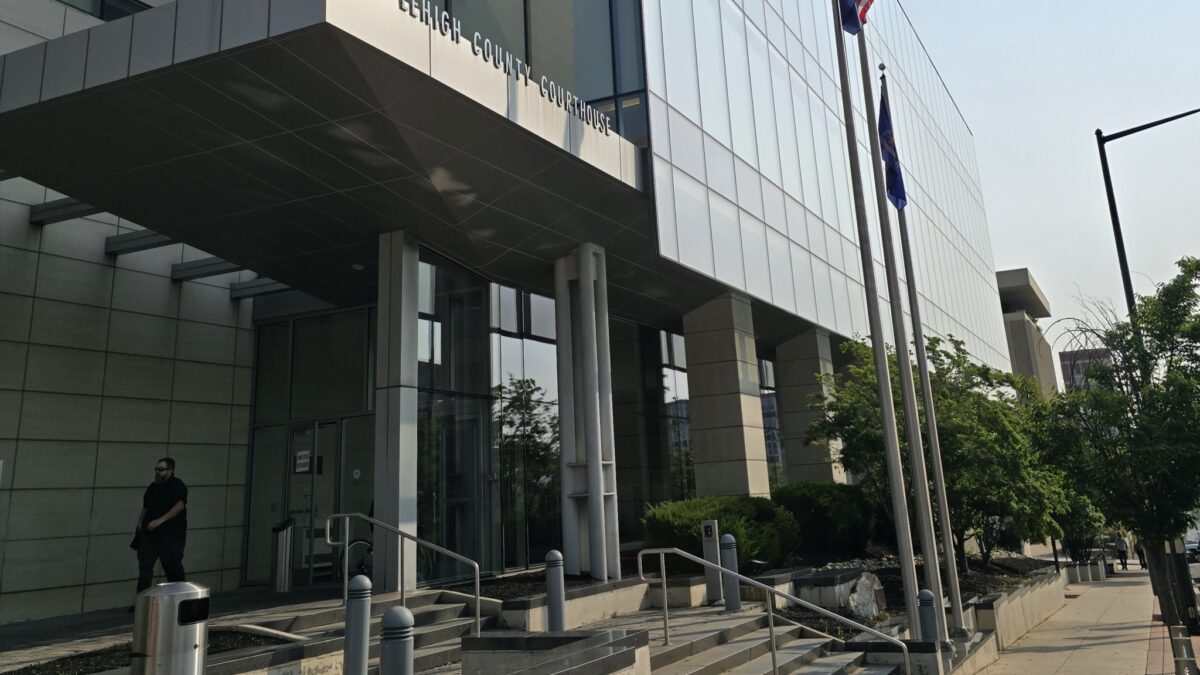 lehigh country courthouse