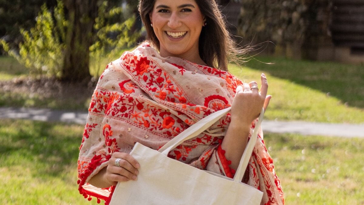 devika knafo mom market bethlehem