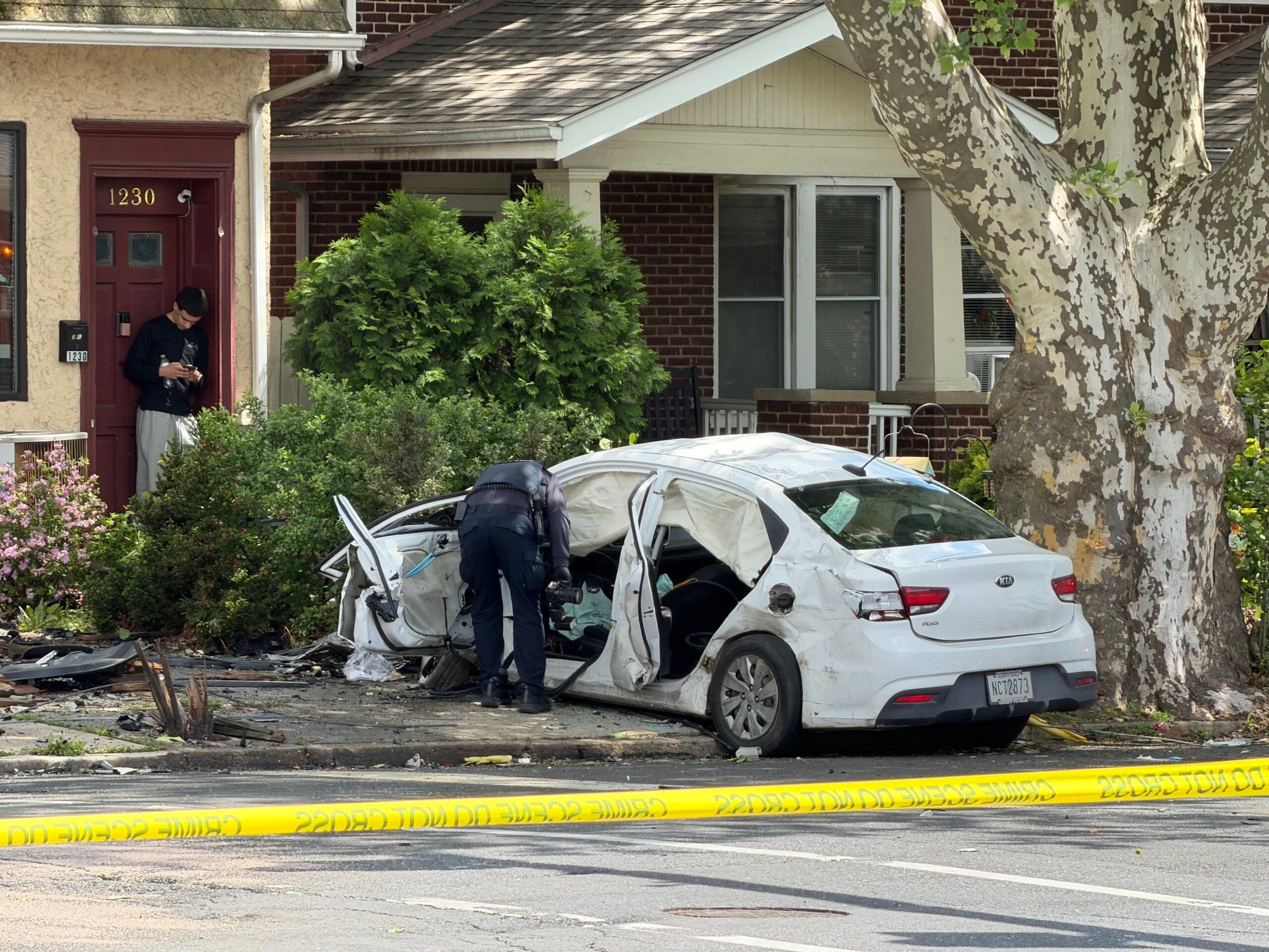 car crash white kia vs grey suv bethlehem pa new street and elizabeth