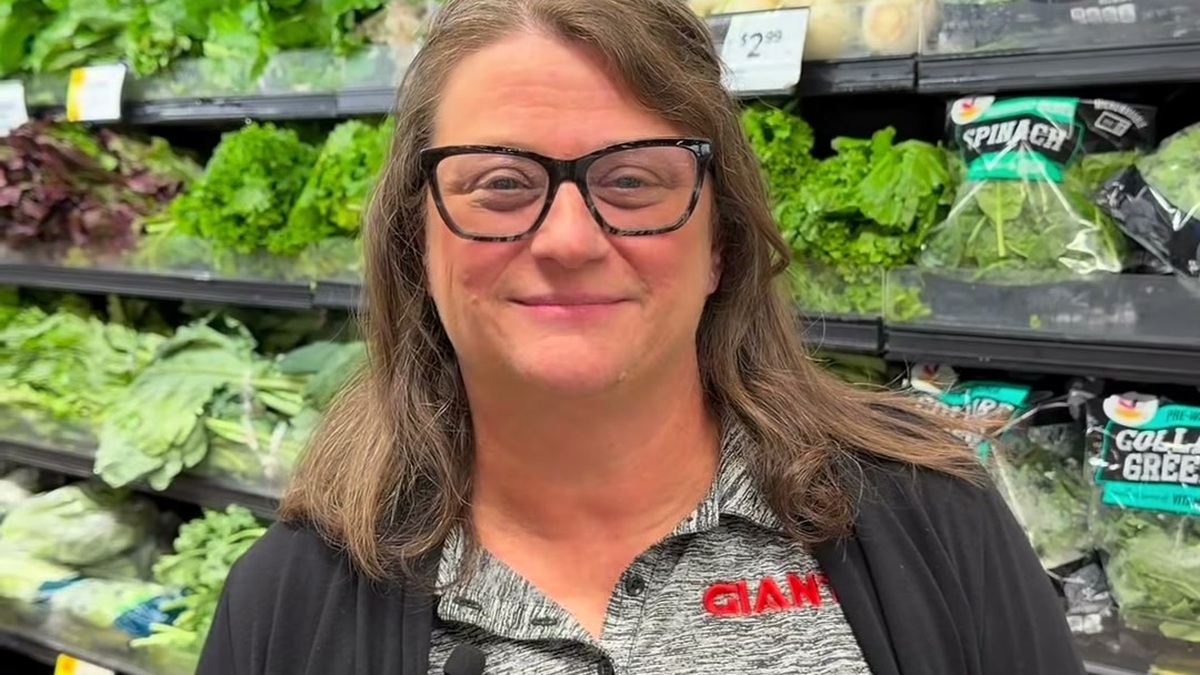 Giant takes 10% off grocery bills during website and app outage